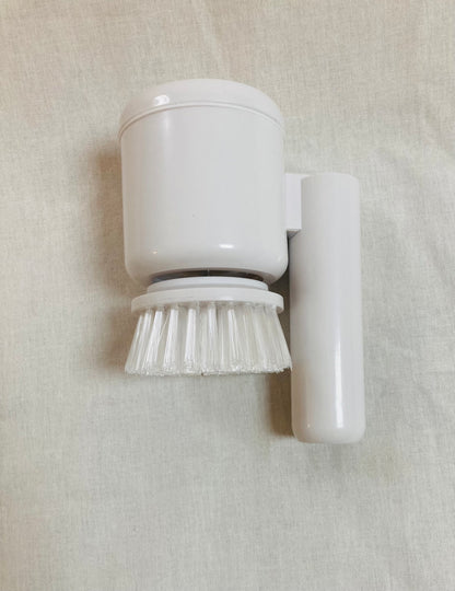 Brosse Easy Cleaning pliable pour rangement facile et gain de place
